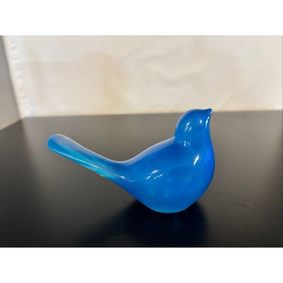 Custom Blue Resin Bird Home Decor/Paperweight - Picture 1 of 9